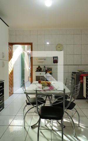 Casa à venda com 140m², 3 quartos e 4 vagasCozinha