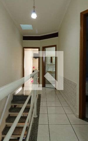 Casa à venda com 140m², 3 quartos e 4 vagasCorredor Superior