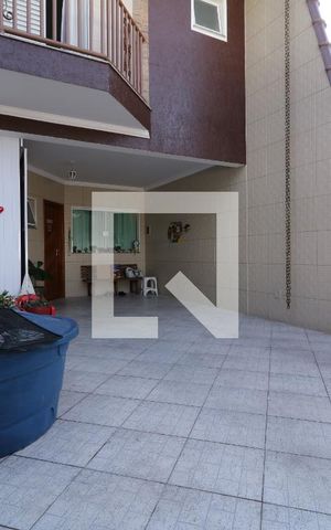 Casa à venda com 140m², 3 quartos e 4 vagasGaragem