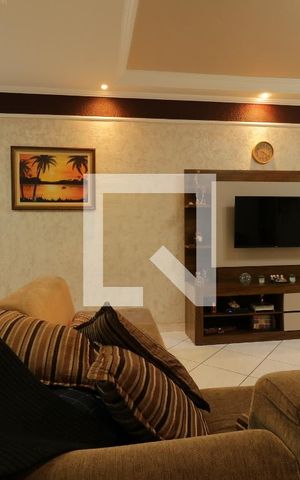 Casa à venda com 140m², 3 quartos e 4 vagasSala
