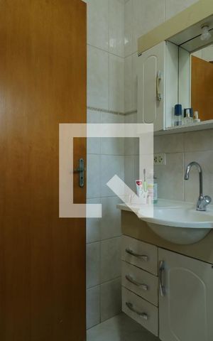 Casa à venda com 140m², 3 quartos e 4 vagasBanheiro