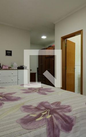 Casa à venda com 140m², 3 quartos e 4 vagasSuite