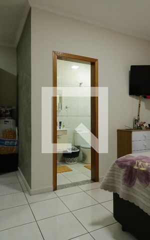 Casa à venda com 140m², 3 quartos e 4 vagasSuite