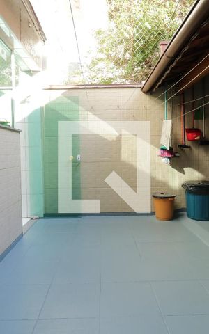 Casa à venda com 140m², 3 quartos e 4 vagasQuintal