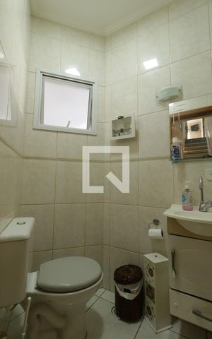 Casa à venda com 140m², 3 quartos e 4 vagasLavabo