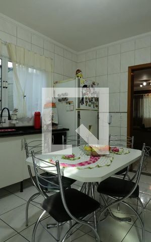 Casa à venda com 140m², 3 quartos e 4 vagasCozinha