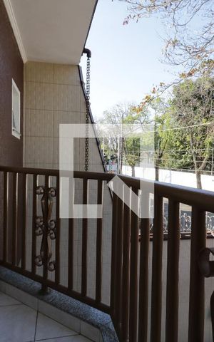 Casa à venda com 140m², 3 quartos e 4 vagasVaranda da Suite