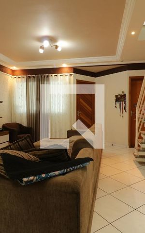 Casa à venda com 140m², 3 quartos e 4 vagasSala