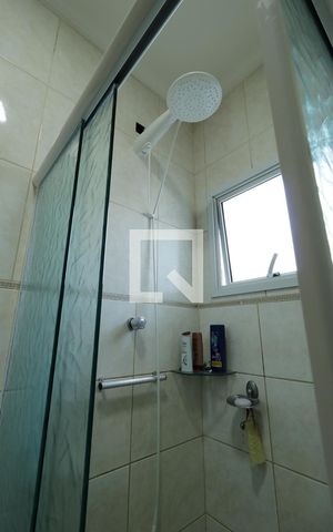 Casa à venda com 140m², 3 quartos e 4 vagasBanheiro