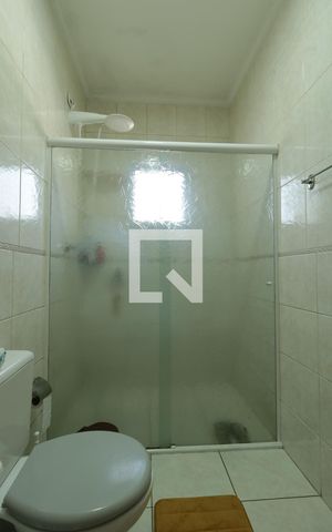 Casa à venda com 140m², 3 quartos e 4 vagasBanheiro da Suite