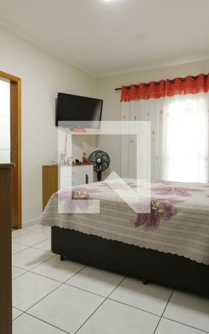 Casa à venda com 140m², 3 quartos e 4 vagasSuite