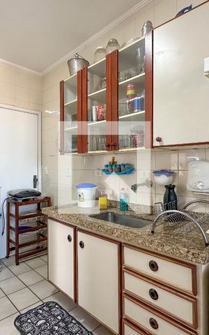 Apartamento para alugar com 220m², 3 quartos e 2 vagas Apartamento para alugar com 220m², 3 quartos e 2 vagasCozinha