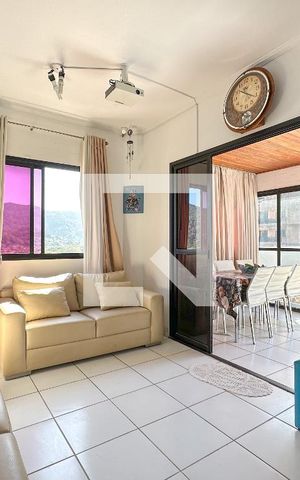 Apartamento para alugar com 220m², 3 quartos e 2 vagas Apartamento para alugar com 220m², 3 quartos e 2 vagasSala