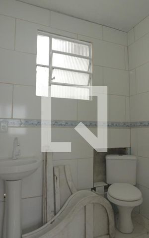 Casa à venda com 50m², 2 quartos e sem vagaBanheiro