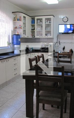 Casa à venda com 125m², 3 quartos e 2 vagasCozinha