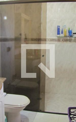 Casa à venda com 125m², 3 quartos e 2 vagasBanheiro da Suíte