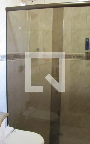 Casa à venda com 125m², 3 quartos e 2 vagasBanheiro da Suíte