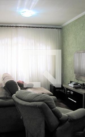 Casa à venda com 125m², 3 quartos e 2 vagasSala
