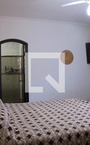 Casa à venda com 125m², 3 quartos e 2 vagasSuíte