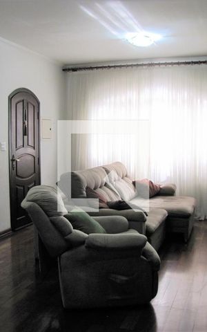 Casa à venda com 125m², 3 quartos e 2 vagasSala