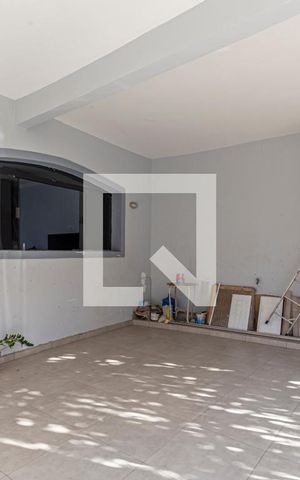 Casa à venda com 198m², 3 quartos e 2 vagasGaragem