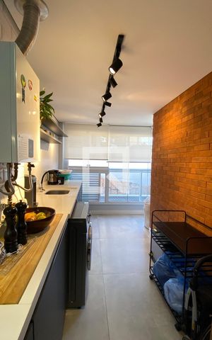 Apartamento à venda com 67m², 2 quartos e 1 vagaÁrea de Serviço
