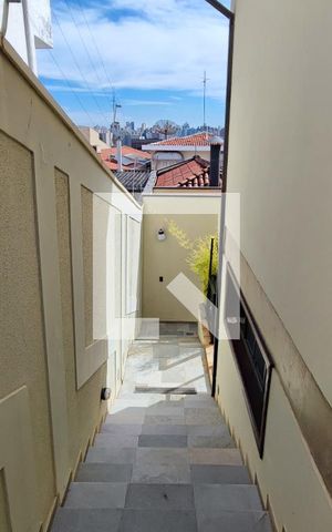 Casa à venda com 640m², 4 quartos e 5 vagasCorredor 