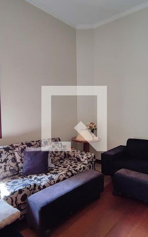 Casa à venda com 640m², 4 quartos e 5 vagasSala de TV