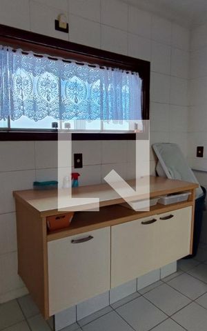 Casa à venda com 640m², 4 quartos e 5 vagasÁrea de Serviço