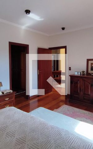 Casa à venda com 640m², 4 quartos e 5 vagasQuarto Suíte Master 