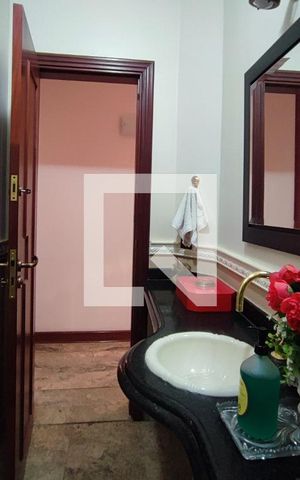 Casa à venda com 640m², 4 quartos e 5 vagasLavabo