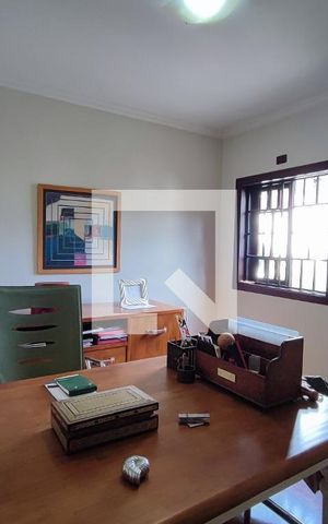 Casa à venda com 640m², 4 quartos e 5 vagasEscritório
