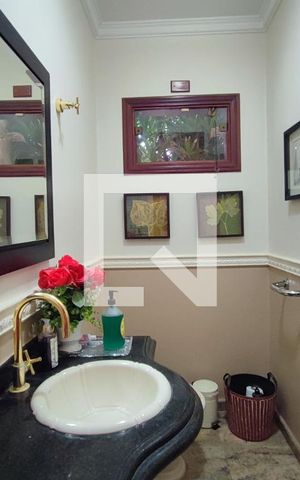 Casa à venda com 640m², 4 quartos e 5 vagasLavabo