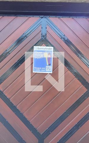 Casa à venda com 640m², 4 quartos e 5 vagasPLACA INSTALADA NA FACHADA 