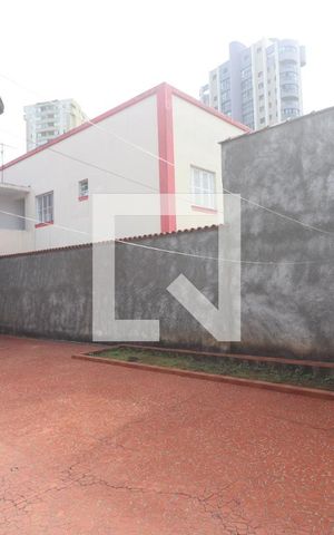 Casa à venda com 170m², 2 quartos e 10 vagasQuintal 