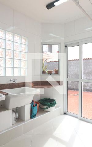 Casa à venda com 170m², 2 quartos e 10 vagasÁrea de Serviço