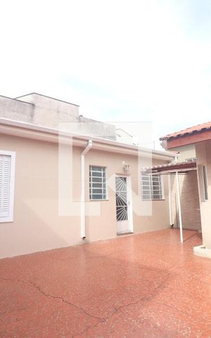 Casa à venda com 170m², 2 quartos e 10 vagasQuintal 