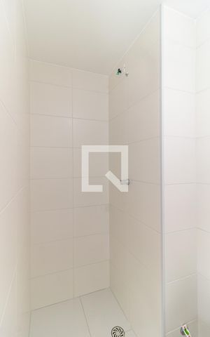 Apartamento à venda com 36m², 2 quartos e sem vaga Apartamento à venda com 36m², 2 quartos e sem vagaBanheiro