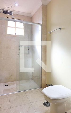 Apartamento à venda com 350m², 4 quartos e 4 vagasBanheiro do Quarto - Suíte 2