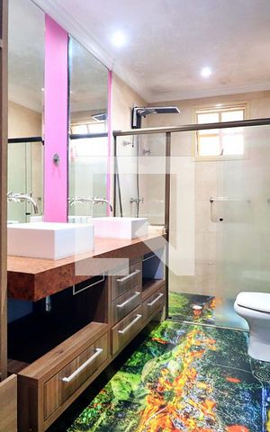 Apartamento à venda com 350m², 4 quartos e 4 vagasBanheiro do Quarto - Suíte 4