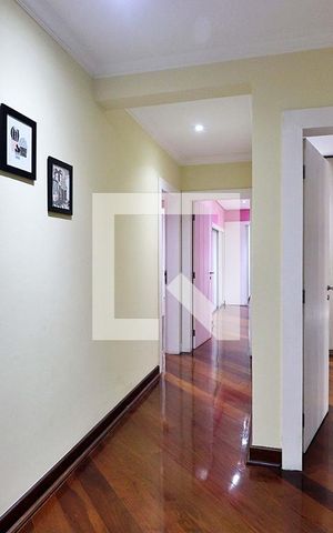 Apartamento à venda com 350m², 4 quartos e 4 vagasCorredor
