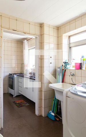 Apartamento à venda com 127m², 3 quartos e 1 vagaÁrea de Serviço