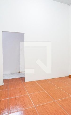 Casa de condomínio à venda com 100m², 3 quartos e 2 vagas Casa de condomínio à venda com 100m², 3 quartos e 2 vagasQuarto 02