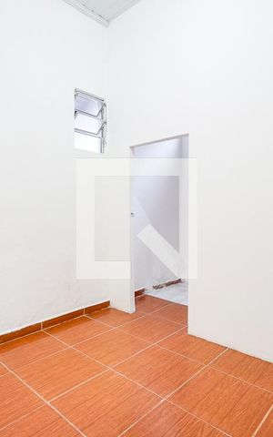 Casa de condomínio à venda com 100m², 3 quartos e 2 vagas Casa de condomínio à venda com 100m², 3 quartos e 2 vagasQuarto 02