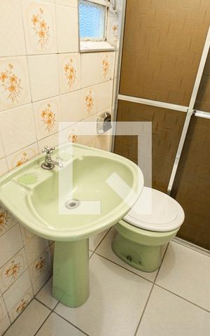 Casa de condomínio à venda com 100m², 3 quartos e 2 vagas Casa de condomínio à venda com 100m², 3 quartos e 2 vagasPia