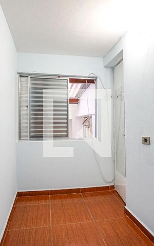 Casa de condomínio à venda com 100m², 3 quartos e 2 vagas Casa de condomínio à venda com 100m², 3 quartos e 2 vagasQuarto 01