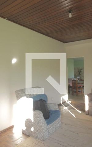 Casa à venda com 90m², 3 quartos e 2 vagas Casa à venda com 90m², 3 quartos e 2 vagasSala