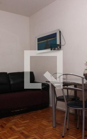 Apartamento à venda com 61m², 1 quarto e sem vagaSala