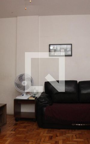 Apartamento à venda com 61m², 1 quarto e sem vagaSala