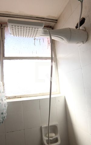 Apartamento à venda com 61m², 1 quarto e sem vagaChuveiro do Banheiro
